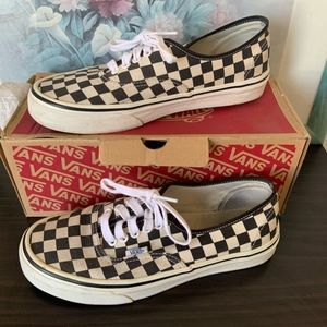 Vans authentics